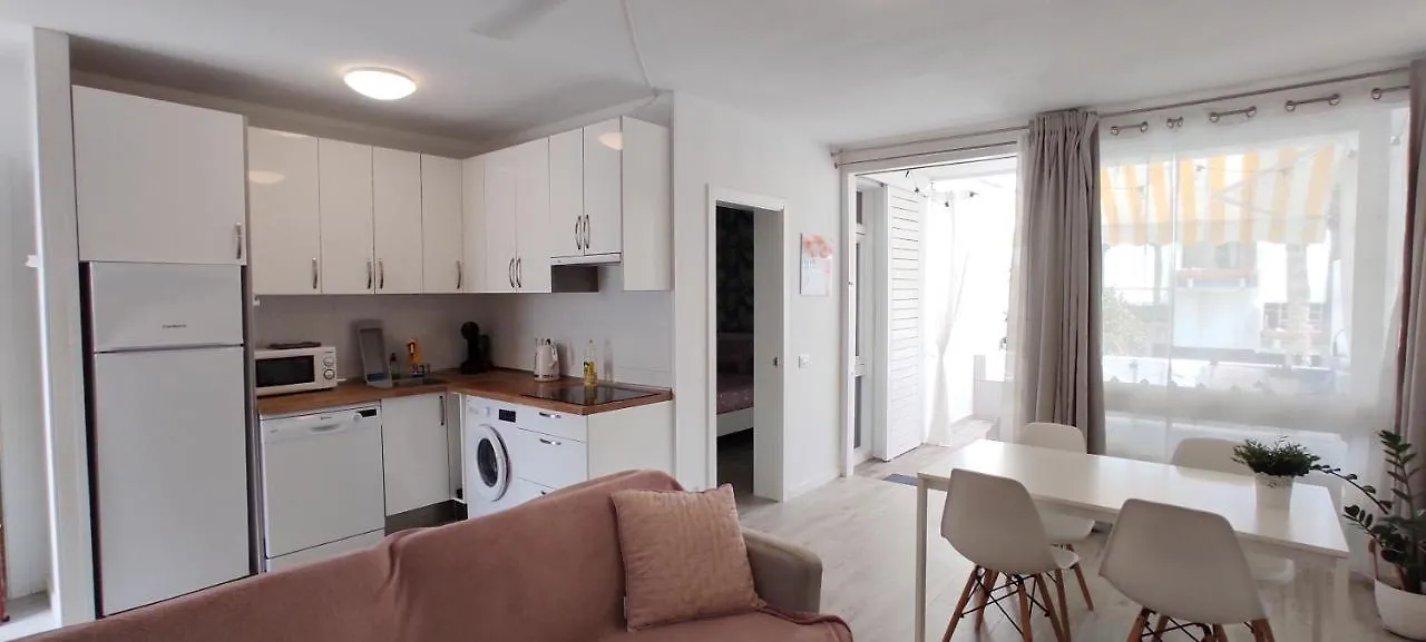 קוסטה דל סילנסיו Ideal Holiday Apartment In The South Of Tenerife 0*, קוסטה דל סילנסיו ספרד